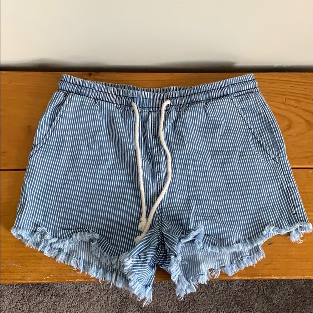 🤍Wild Fable Denim and White Striped Shorts🤍
